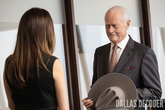 Dallas, J.R. Ewing, Julie Gonzalo, Larry Hagman, Pamela Rebecca Barnes Ewing, TNT, Venomous Creatures